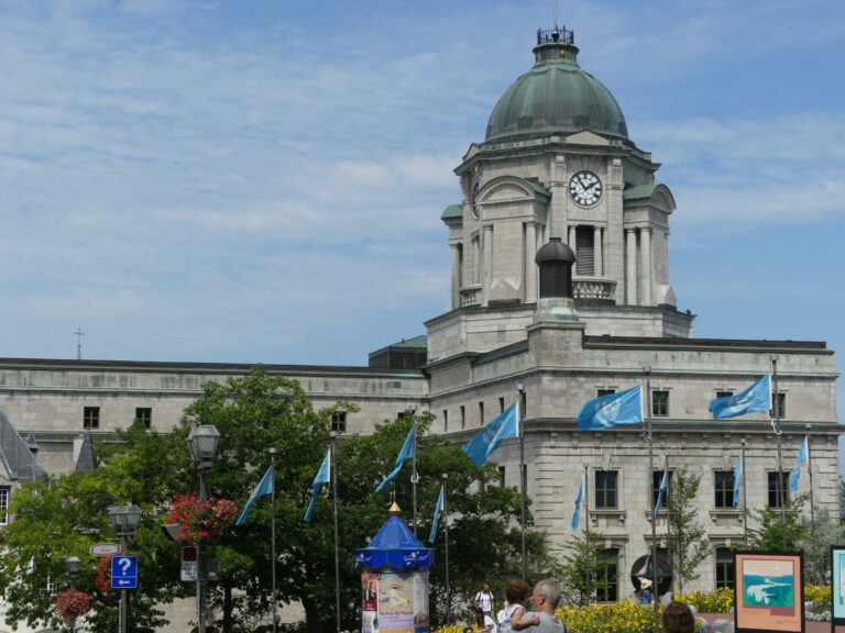 l'hôtel du parlement de québec