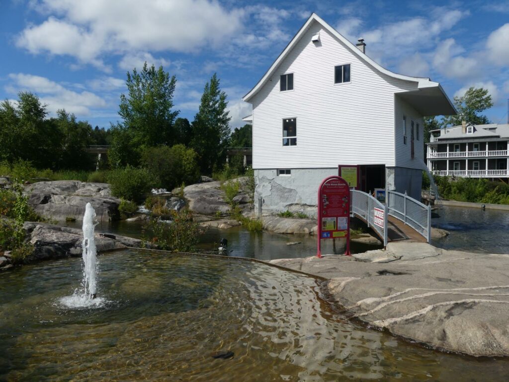 petite maison blanche