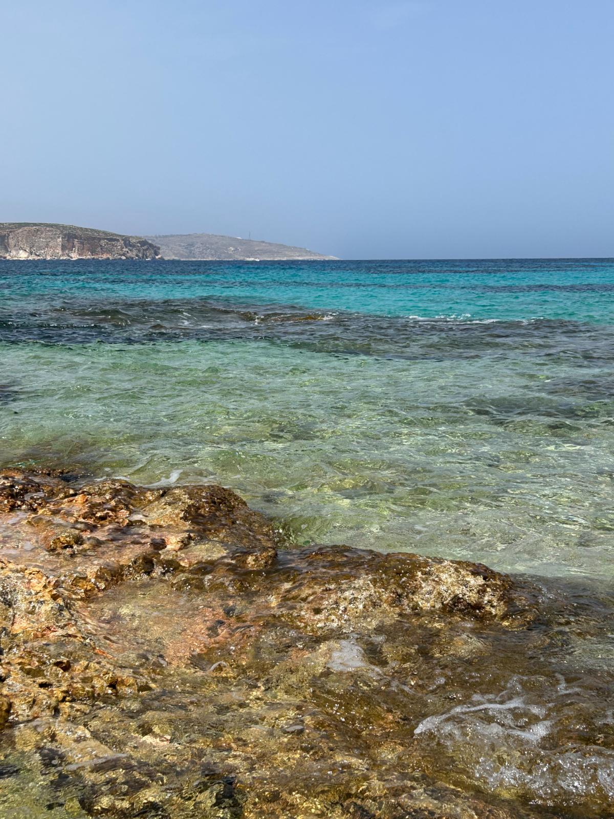 eau turquoise malte